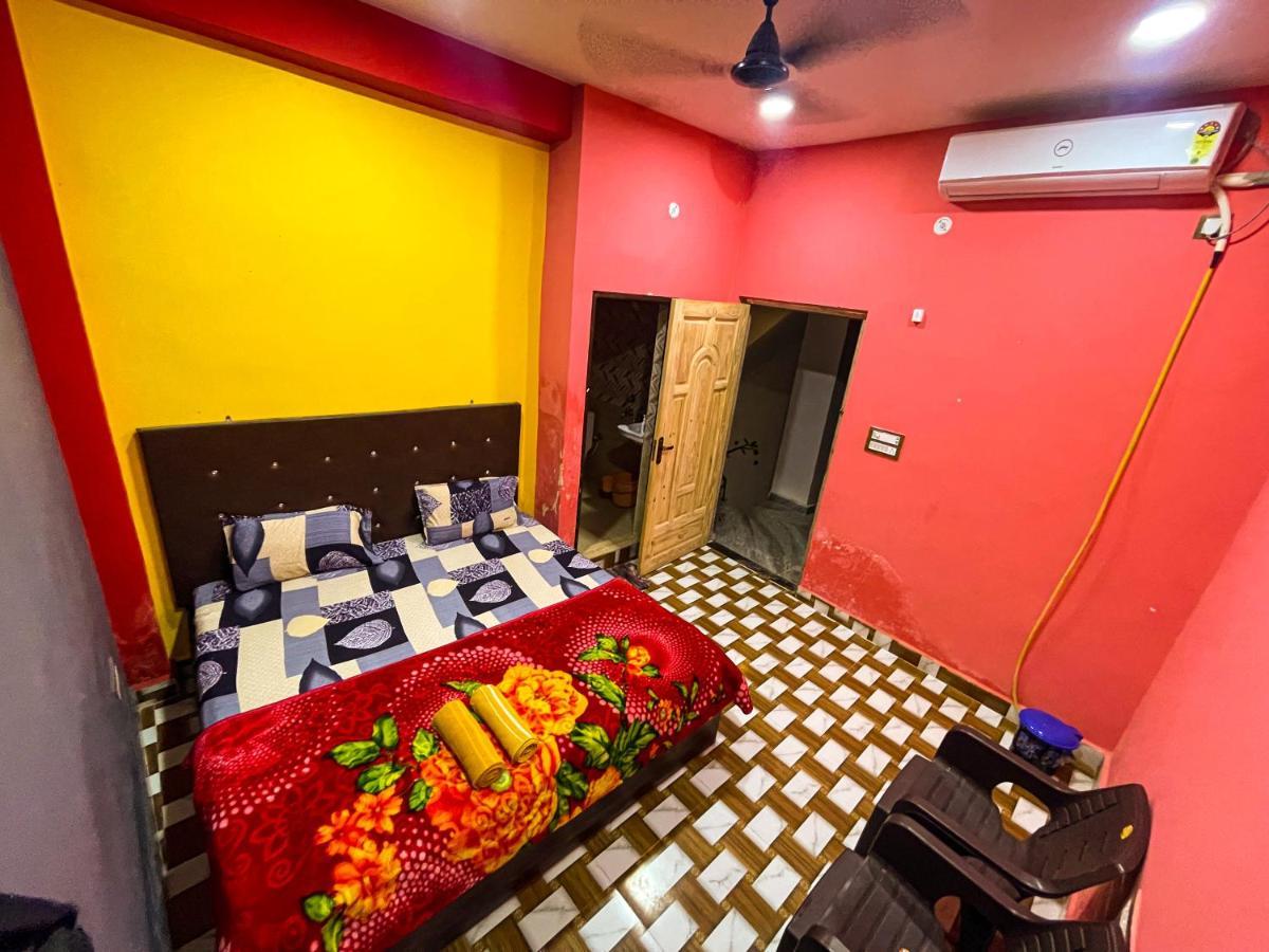 La Vaca India Varanasi Ngoại thất bức ảnh