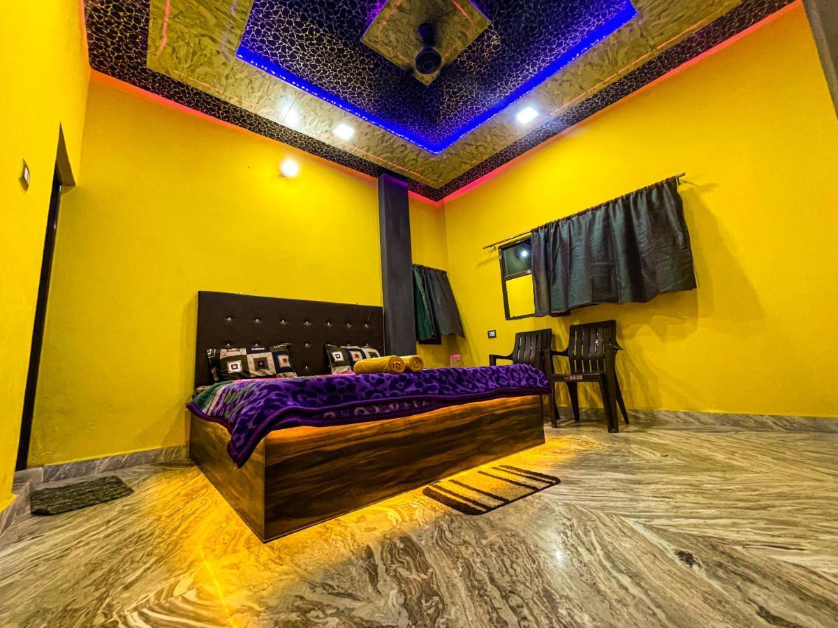 La Vaca India Varanasi Ngoại thất bức ảnh
