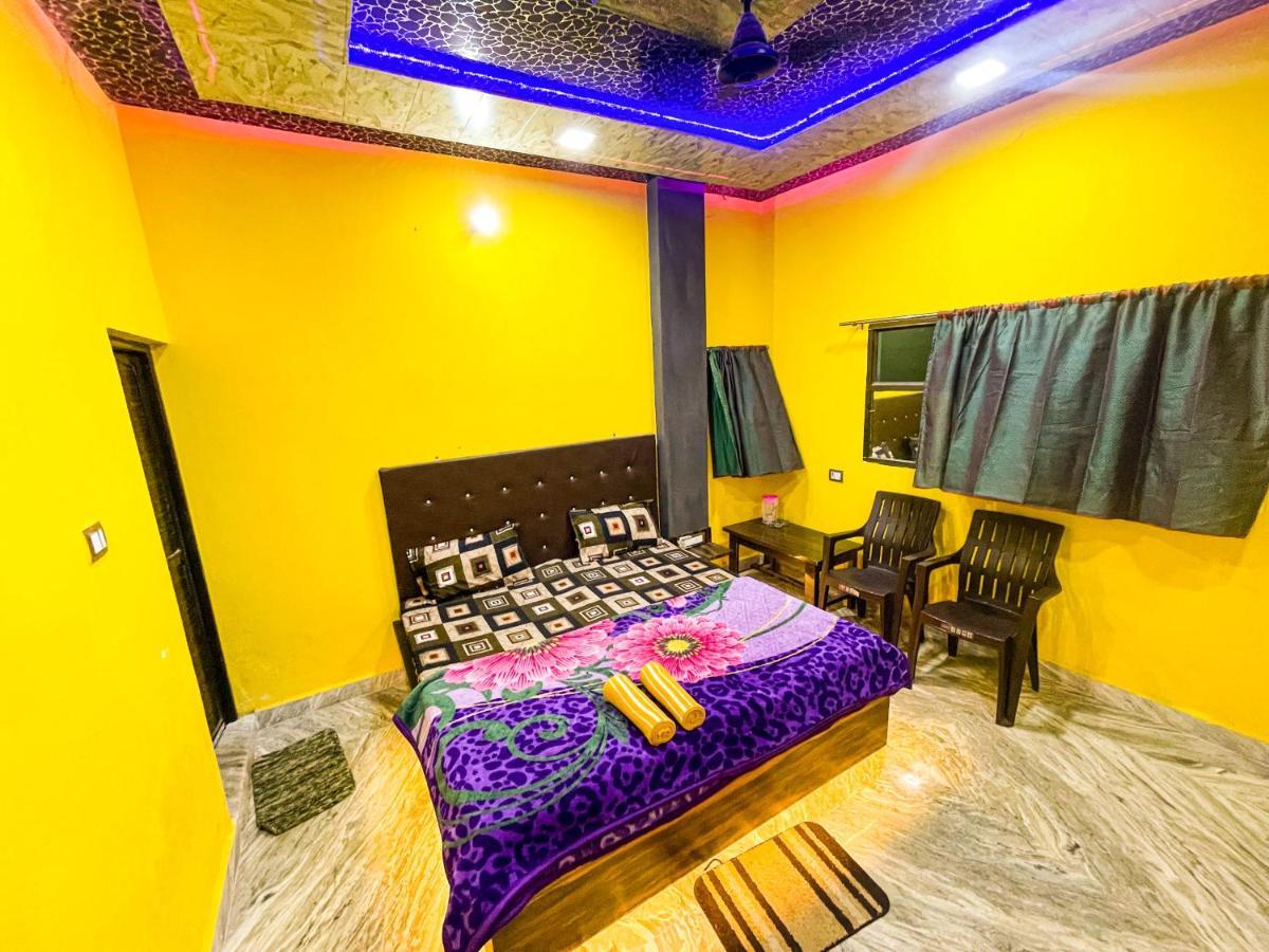 La Vaca India Varanasi Ngoại thất bức ảnh