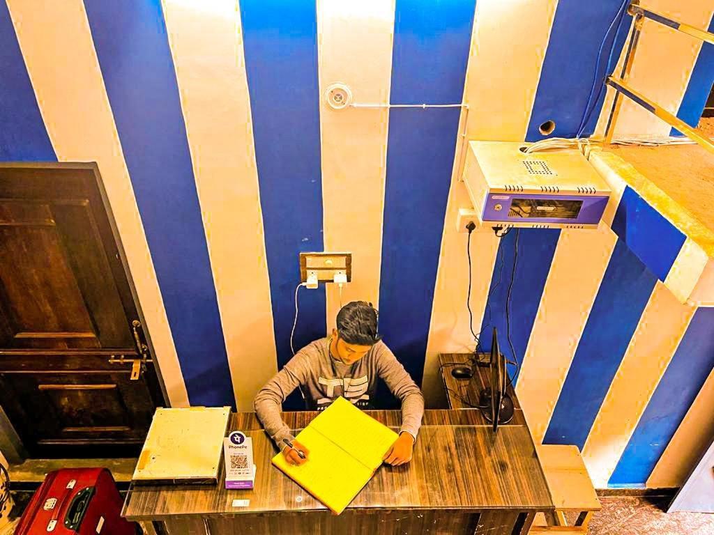 La Vaca India Varanasi Ngoại thất bức ảnh